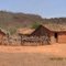 Casas de taipa - Pereirão - São Gonsalo do Gurguéia PI.   Estas casas são construídas à base de cipós, varas, finos troncos de madeira e barro amassado. Apenas o telhado é coberto por telhas provenientes de cerâmicas da região.
