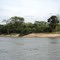 Praia guianense no Rio Takutu, na fronteira com o Brasil