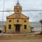 Pequena Igreja no Centro de Candido Rodrigues